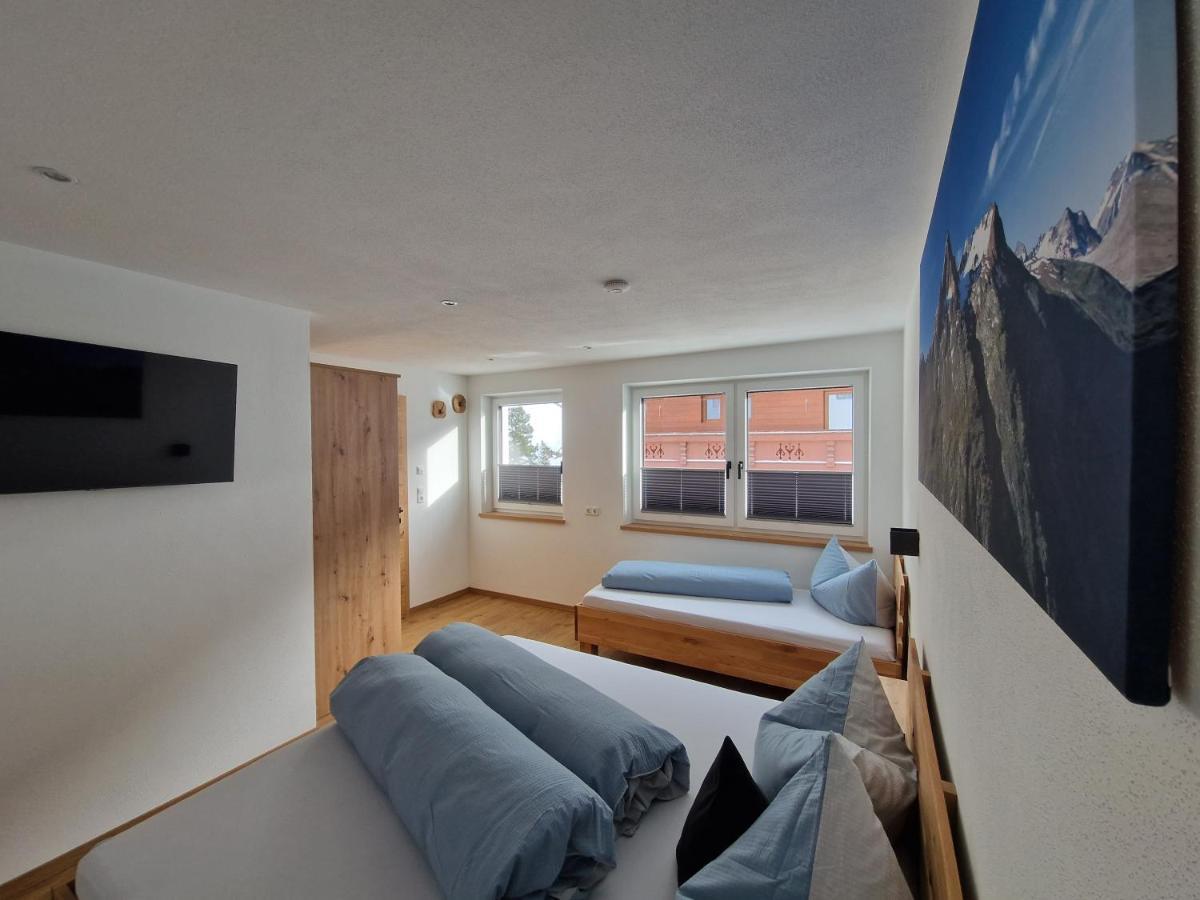 Apart Kreuzspitz Vent Extérieur photo
